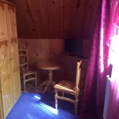 Pensionat хатинка у люби *